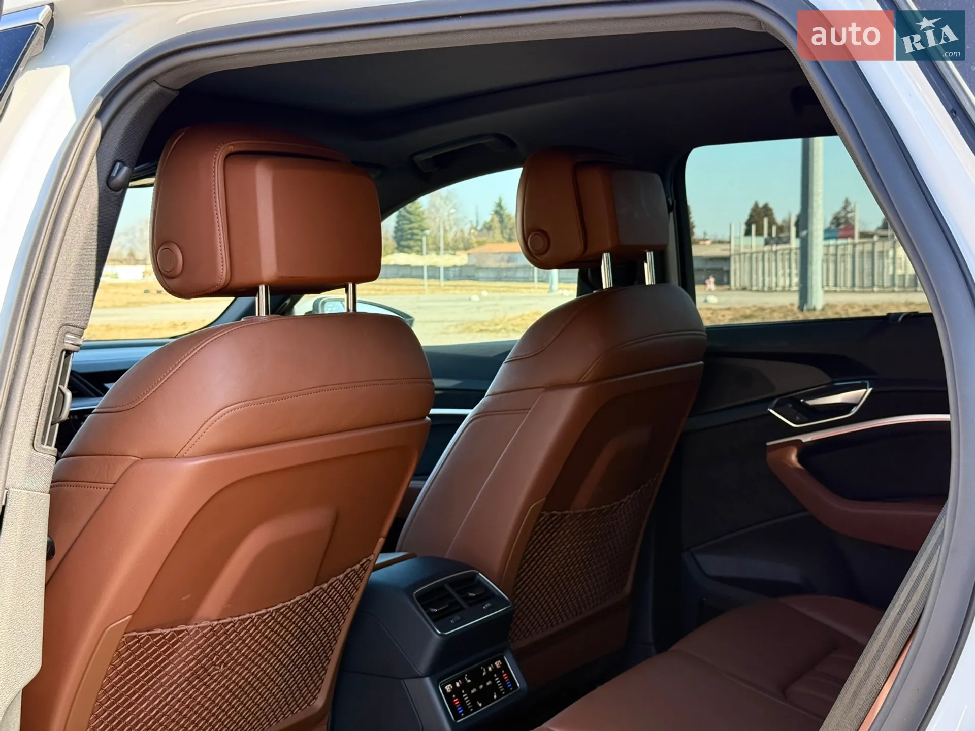 2019 Audi e-tron - мініатюра 34