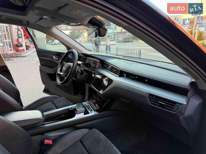 Внедорожник / Кроссовер Audi e-tron 2020 в Львове