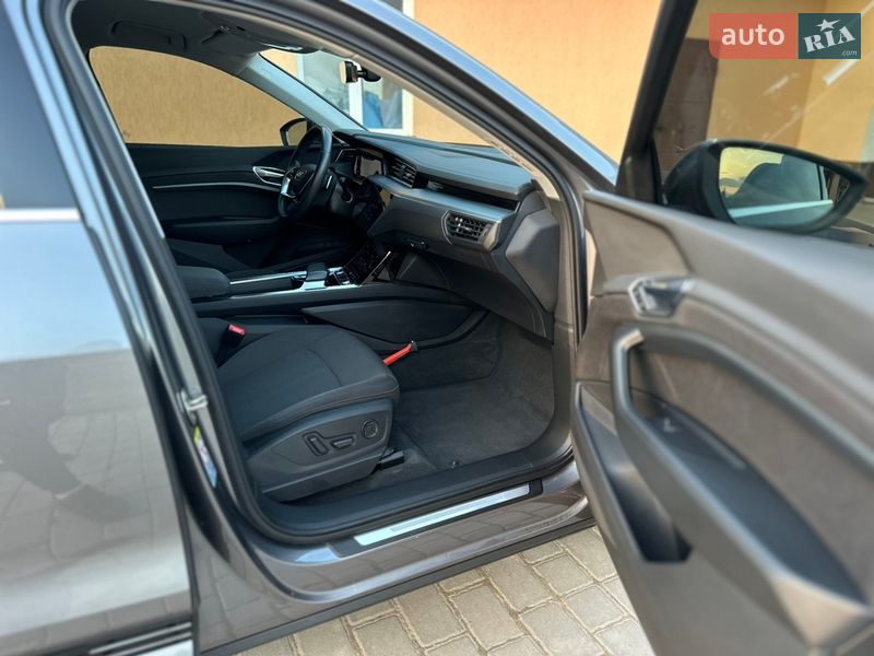 Внедорожник / Кроссовер Audi e-tron 2020 в Бродах