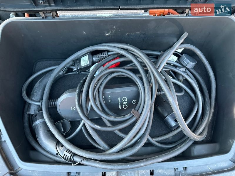 Внедорожник / Кроссовер Audi e-tron 2020 в Бродах