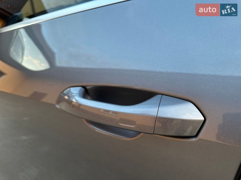 Внедорожник / Кроссовер Audi e-tron 2020 в Бродах