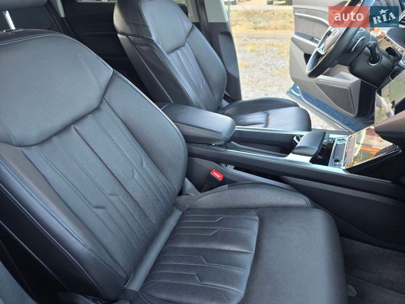 Позашляховик / Кросовер Audi e-tron 2021 в Львові
