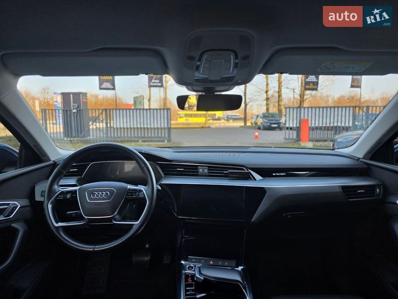 Позашляховик / Кросовер Audi e-tron 2021 в Львові