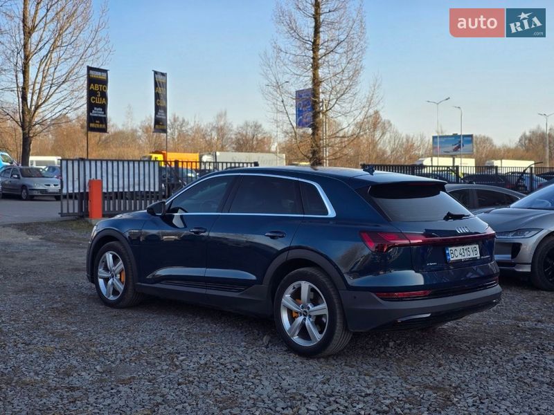 Позашляховик / Кросовер Audi e-tron 2021 в Львові