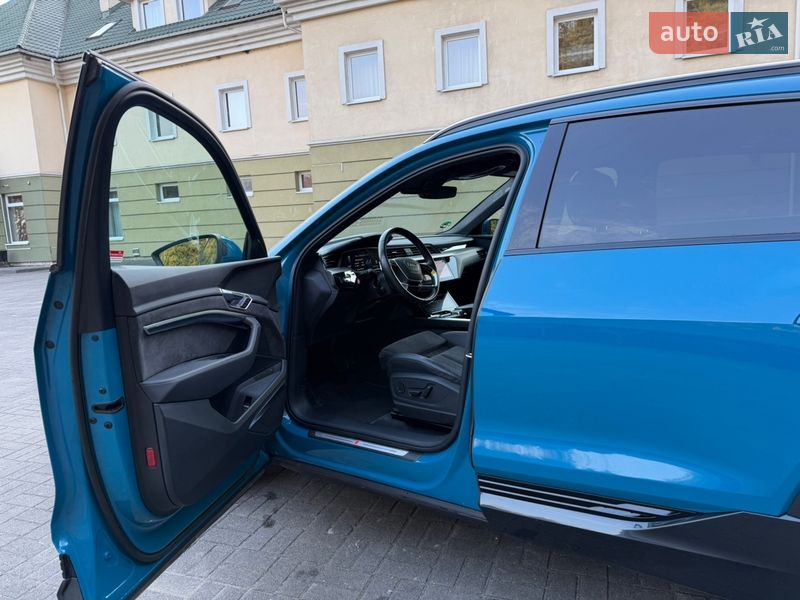 Внедорожник / Кроссовер Audi e-tron 2020 в Львове