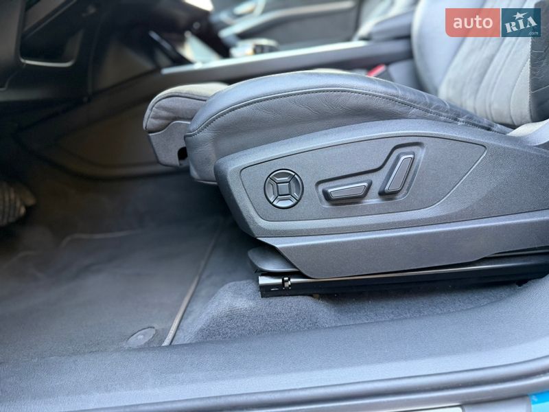 Внедорожник / Кроссовер Audi e-tron 2020 в Львове