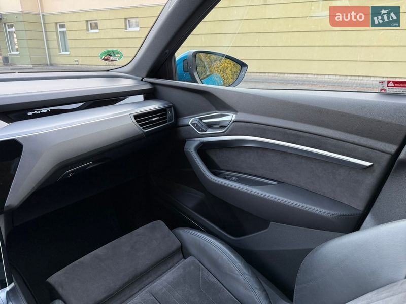 Внедорожник / Кроссовер Audi e-tron 2020 в Львове