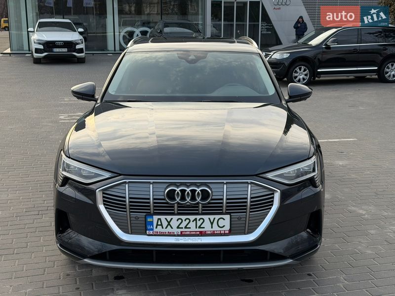 Внедорожник / Кроссовер Audi e-tron 2019 в Харькове