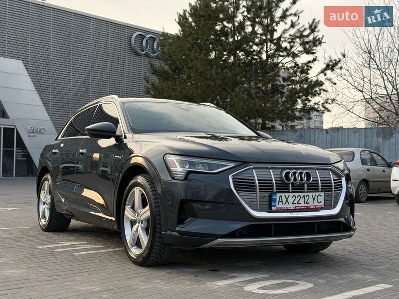Внедорожник / Кроссовер Audi e-tron 2019 в Харькове