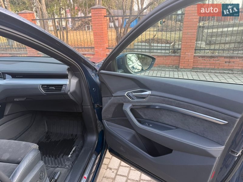 Внедорожник / Кроссовер Audi e-tron 2021 в Луцке