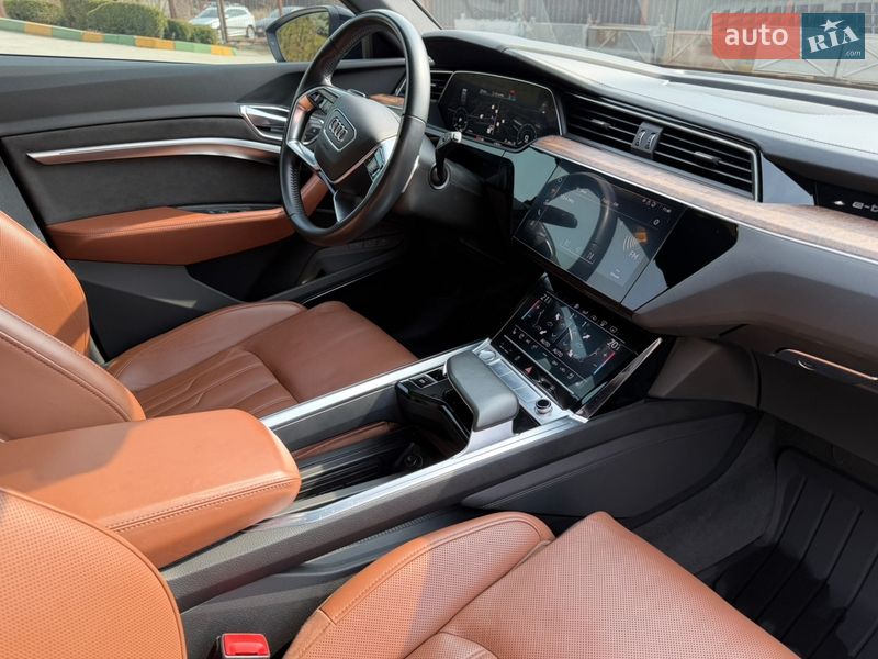 Внедорожник / Кроссовер Audi e-tron 2019 в Ивано-Франковске фото 20 Внедорожник / Кроссовер Audi e-tron 2019 в Ивано-Франковске