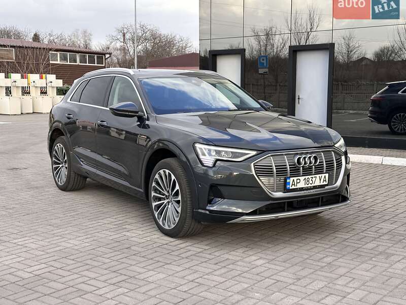 Внедорожник / Кроссовер Audi e-tron 2019 в Запорожье