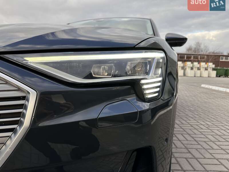 Внедорожник / Кроссовер Audi e-tron 2019 в Запорожье
