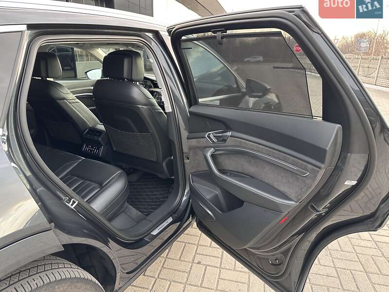 Внедорожник / Кроссовер Audi e-tron 2019 в Запорожье