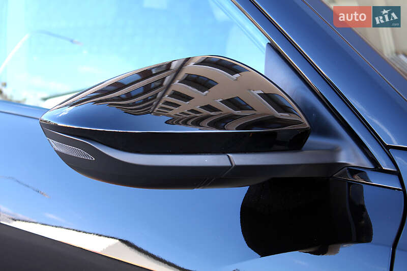 Позашляховик / Кросовер Audi e-tron 2021 в Вінниці