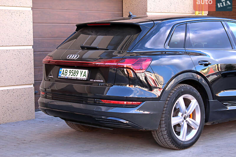 Позашляховик / Кросовер Audi e-tron 2021 в Вінниці