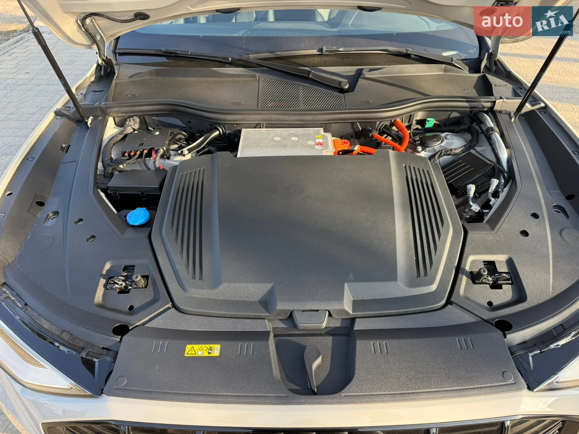 2019 Audi e-tron - мініатюра 10