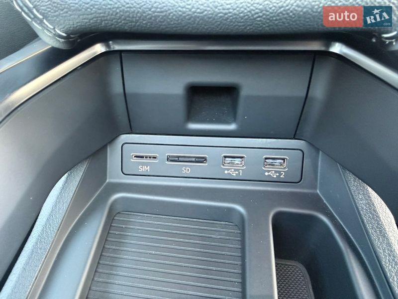 Позашляховик / Кросовер Audi e-tron 2019 в Чернівцях фото 21 Позашляховик / Кросовер Audi e-tron 2019 в Чернівцях