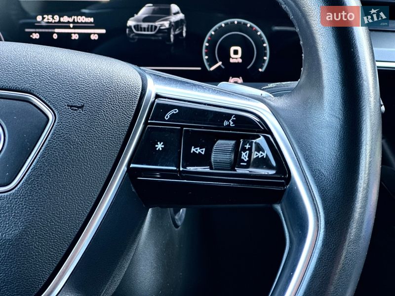 Внедорожник / Кроссовер Audi e-tron 2019 в Киеве фото 50 Внедорожник / Кроссовер Audi e-tron 2019 в Киеве
