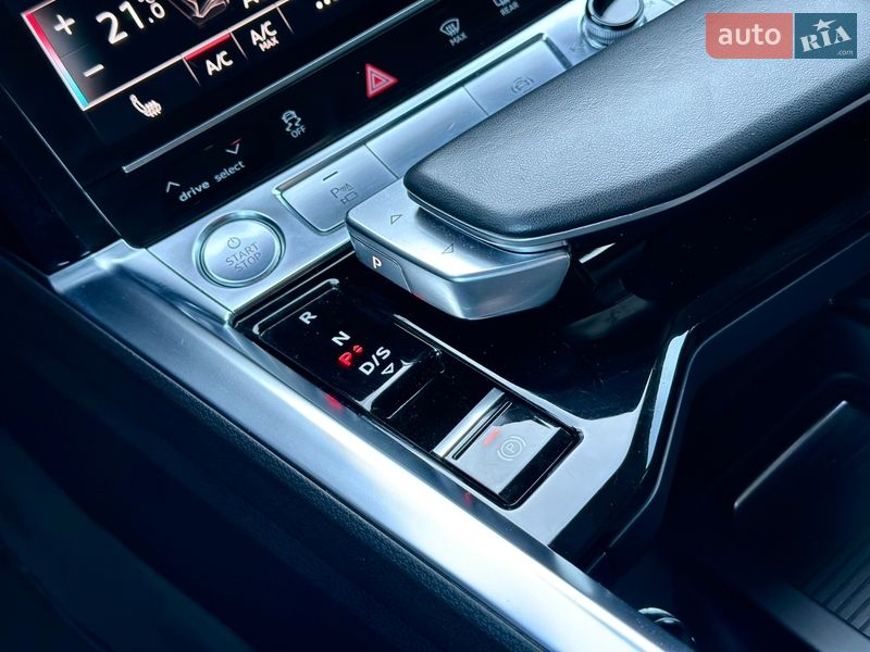 Внедорожник / Кроссовер Audi e-tron 2019 в Киеве фото 60 Внедорожник / Кроссовер Audi e-tron 2019 в Киеве
