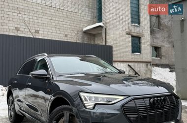Внедорожник / Кроссовер Audi e-tron 2019 в Львове