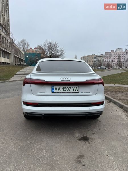 Внедорожник / Кроссовер Audi e-tron 2020 в Киеве