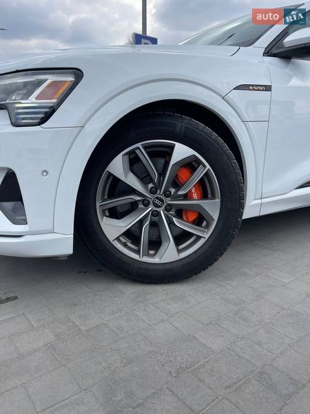 Внедорожник / Кроссовер Audi e-tron 2021 в Львове