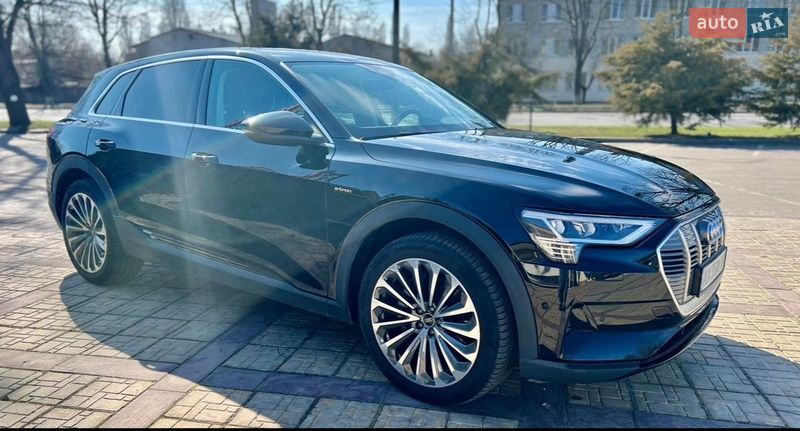 Внедорожник / Кроссовер Audi e-tron 2021 в Харькове
