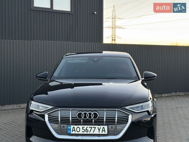 Внедорожник / Кроссовер Audi e-tron 2021 в Ужгороде