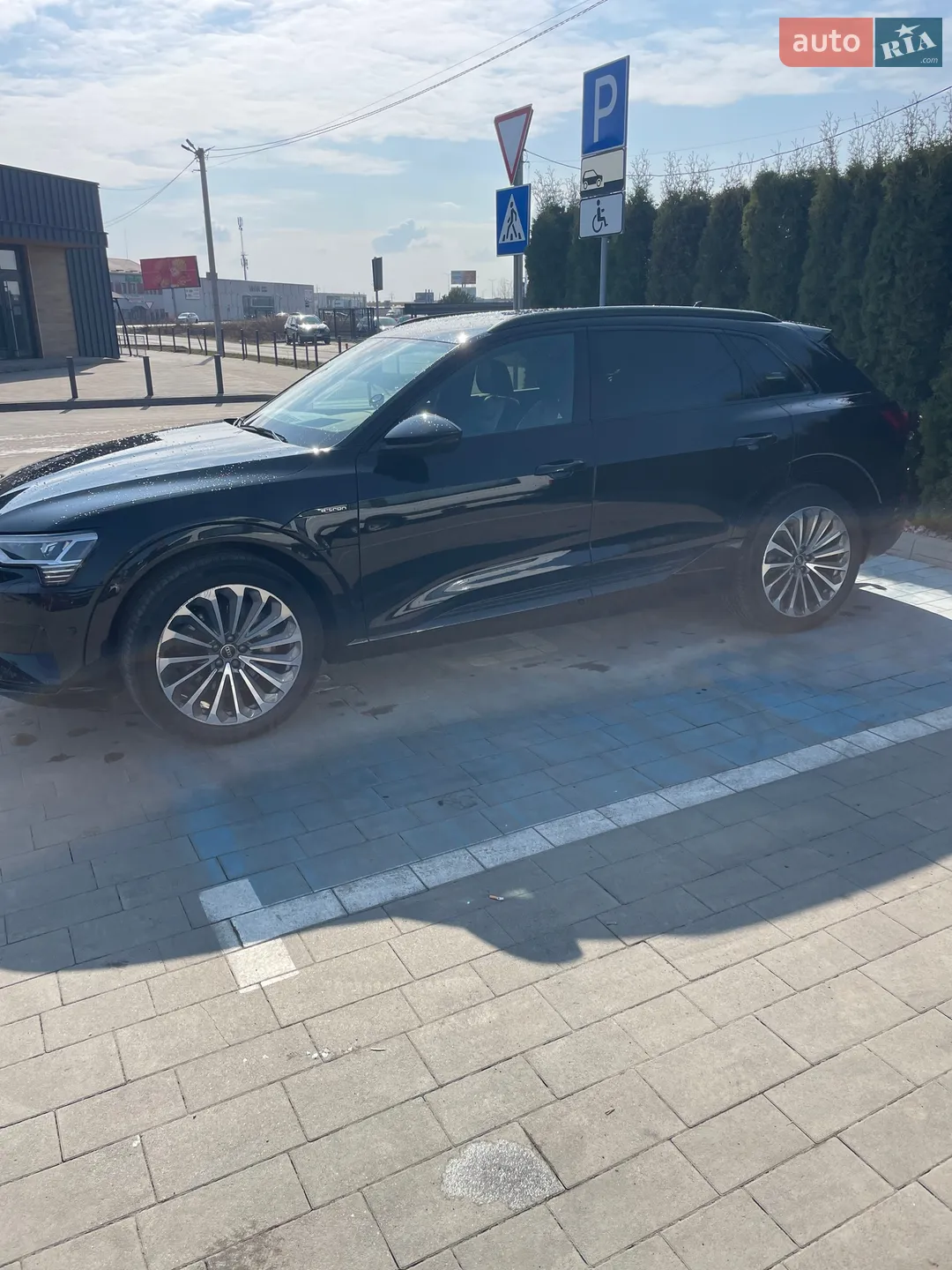 2019 Audi e-tron - мініатюра 4