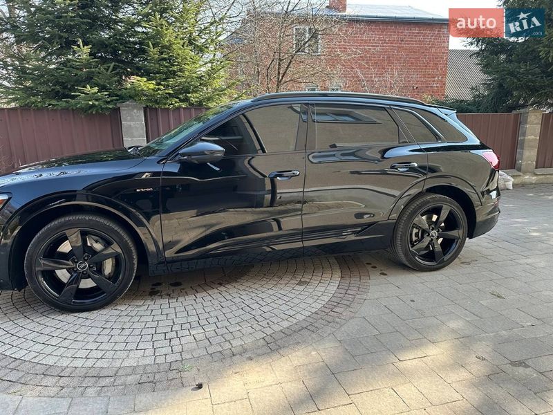 Внедорожник / Кроссовер Audi e-tron 2022 в Самборе фото 5 Внедорожник / Кроссовер Audi e-tron 2022 в Самборе