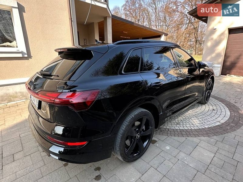 Внедорожник / Кроссовер Audi e-tron 2022 в Самборе фото 11 Внедорожник / Кроссовер Audi e-tron 2022 в Самборе