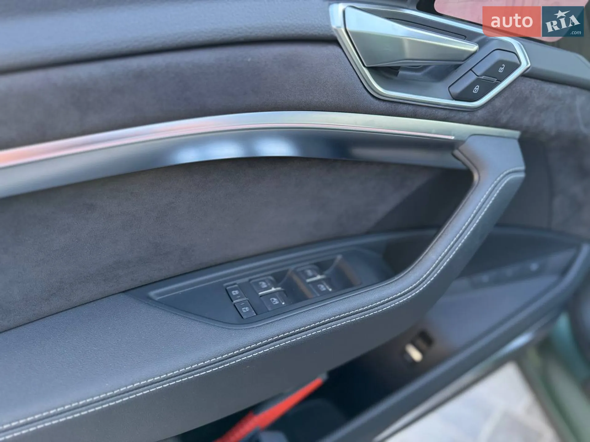 2019 Audi e-tron - мініатюра 39
