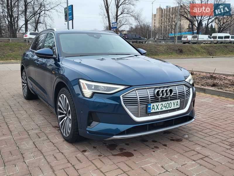 Позашляховик / Кросовер Audi e-tron 2019 в Полтаві