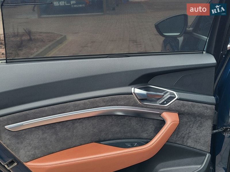 Позашляховик / Кросовер Audi e-tron 2019 в Полтаві