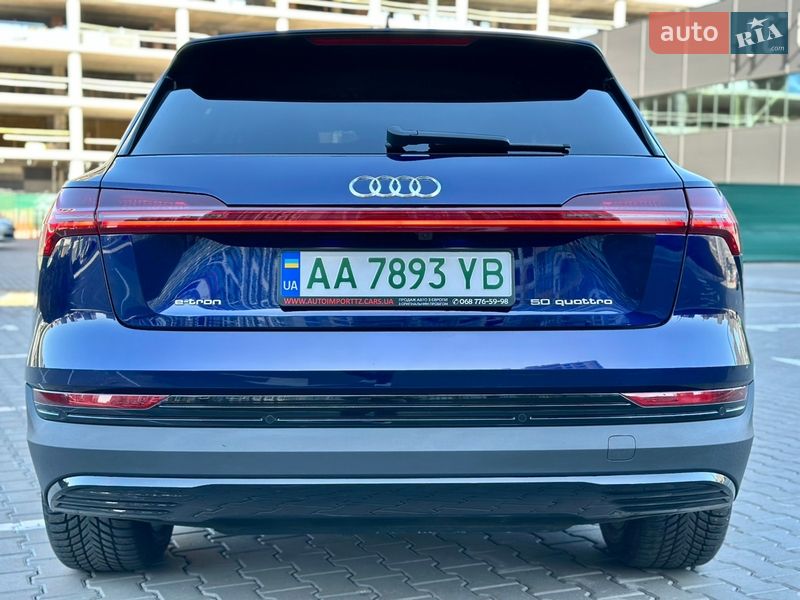 Внедорожник / Кроссовер Audi e-tron 2019 в Киеве фото 12 Внедорожник / Кроссовер Audi e-tron 2019 в Киеве
