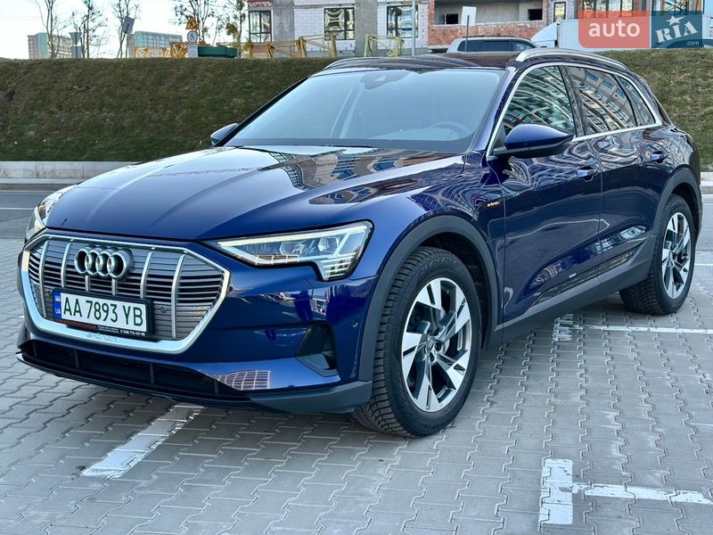 Внедорожник / Кроссовер Audi e-tron 2019 в Киеве фото 22 Внедорожник / Кроссовер Audi e-tron 2019 в Киеве