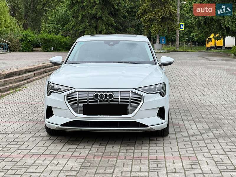 Позашляховик / Кросовер Audi e-tron 2021 в Тернополі фото 21 Позашляховик / Кросовер Audi e-tron 2021 в Тернополі
