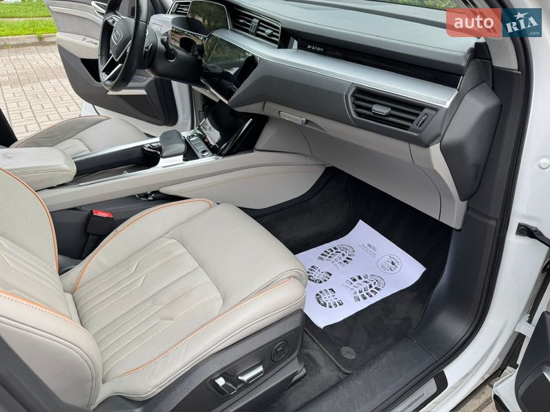 Позашляховик / Кросовер Audi e-tron 2021 в Тернополі фото 42 Позашляховик / Кросовер Audi e-tron 2021 в Тернополі
