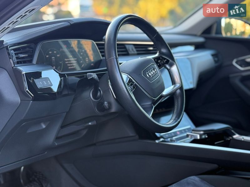 Внедорожник / Кроссовер Audi e-tron 2020 в Тернополе фото 43 Внедорожник / Кроссовер Audi e-tron 2020 в Тернополе
