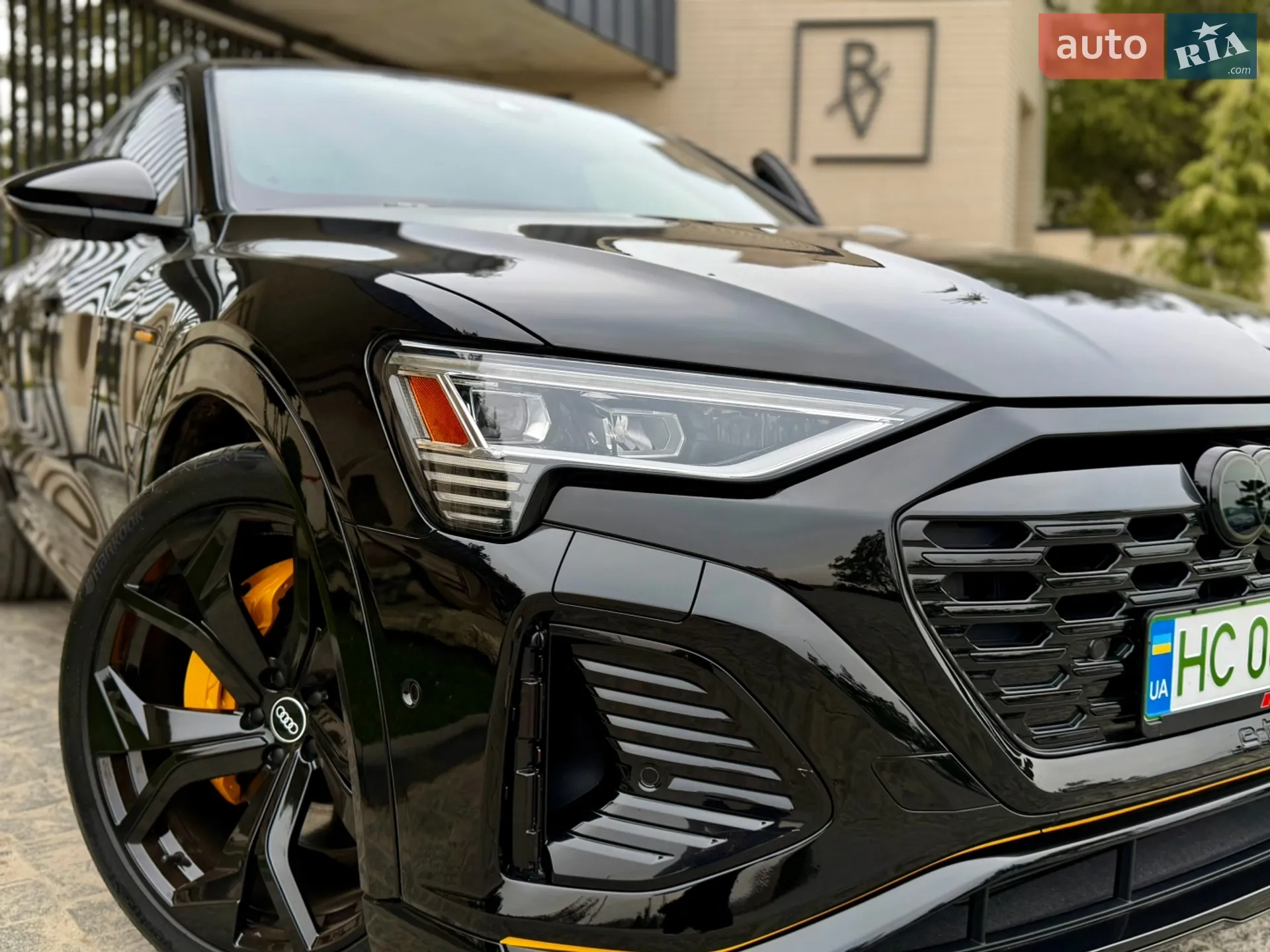 Audi e-tron 2019 VIN WA1LAAGE5KB014477 фото оголошення 26 з 44