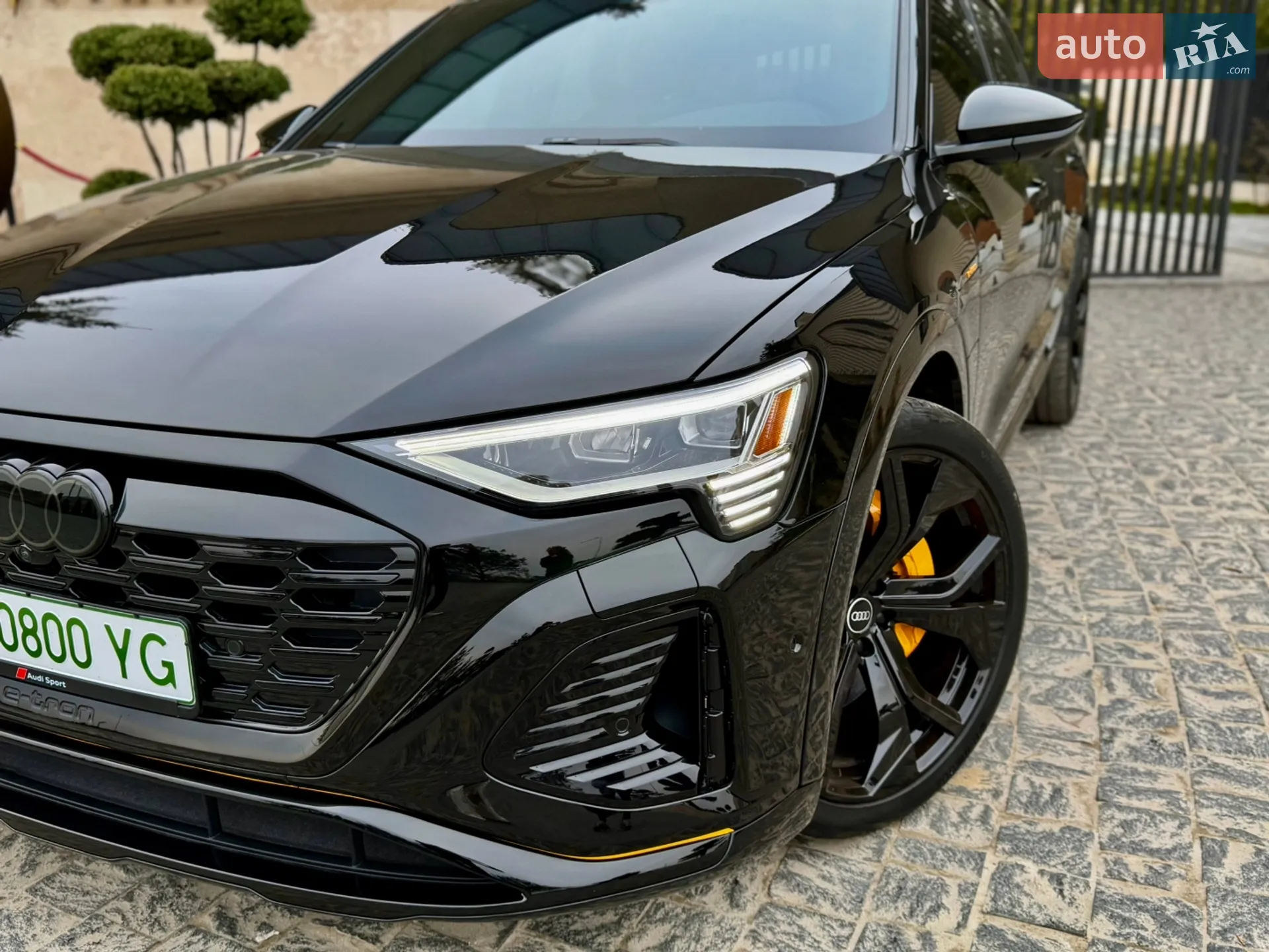 Audi e-tron 2019 VIN WA1LAAGE5KB014477 фото оголошення 31 з 44