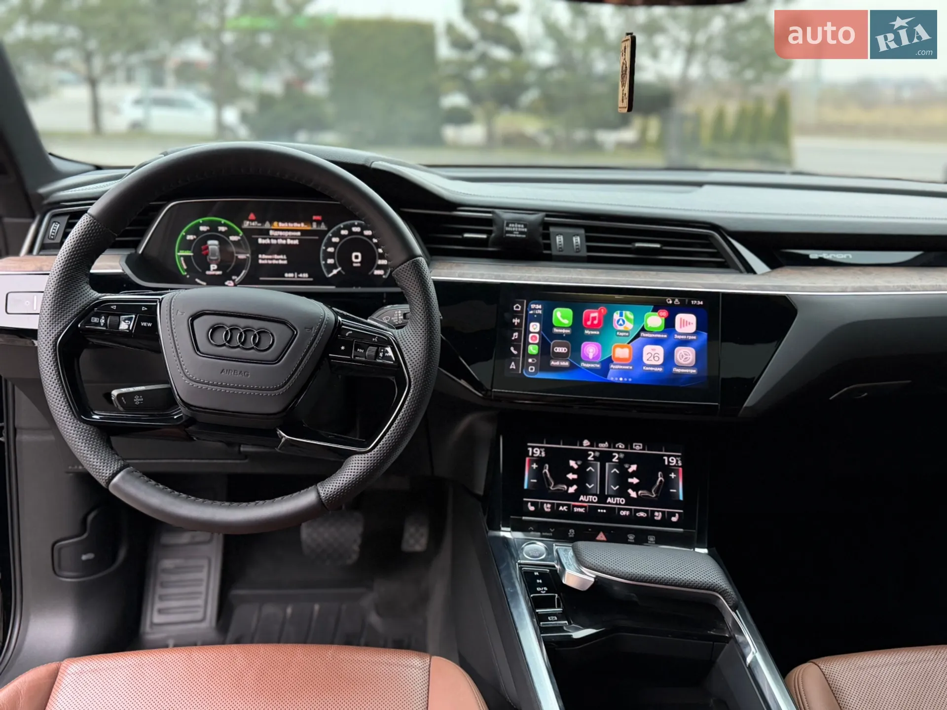 Audi e-tron 2019 VIN WA1LAAGE5KB014477 фото оголошення 35 з 44