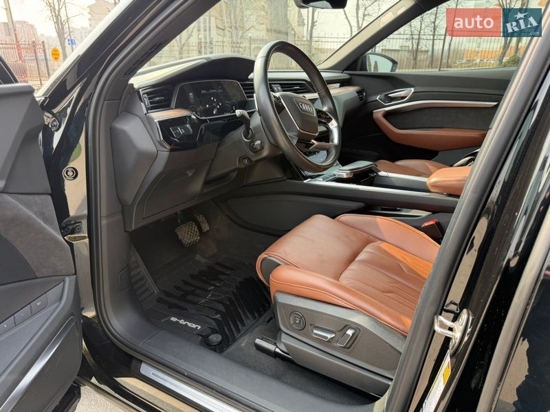 Внедорожник / Кроссовер Audi e-tron 2019 в Ивано-Франковске