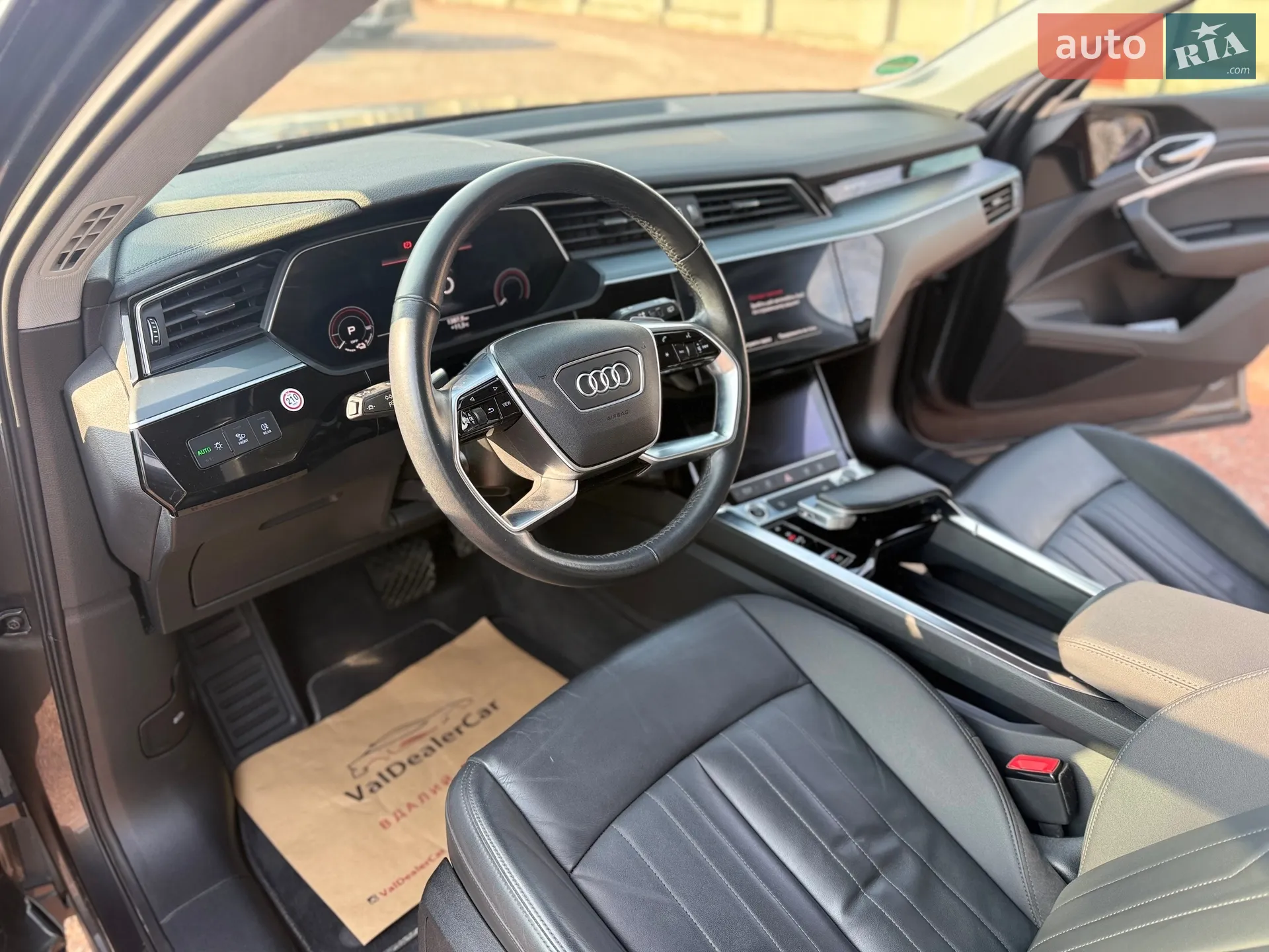 2021 Audi e-tron - мініатюра 19