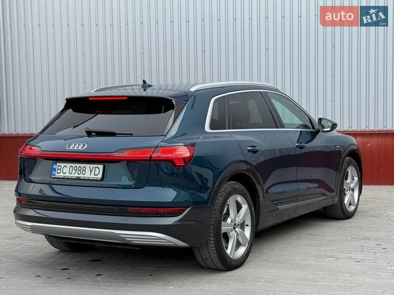 Внедорожник / Кроссовер Audi e-tron 2021 в Городке