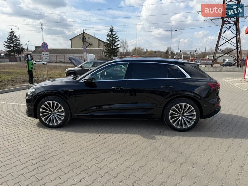Внедорожник / Кроссовер Audi e-tron 2022 в Виннице фото 6 Внедорожник / Кроссовер Audi e-tron 2022 в Виннице