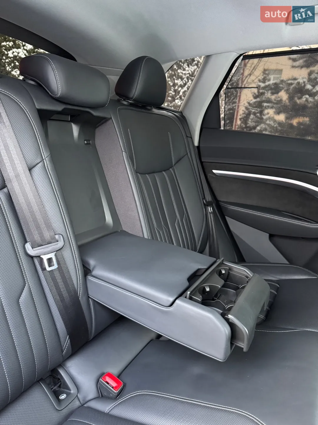 2019 Audi e-tron - мініатюра 34