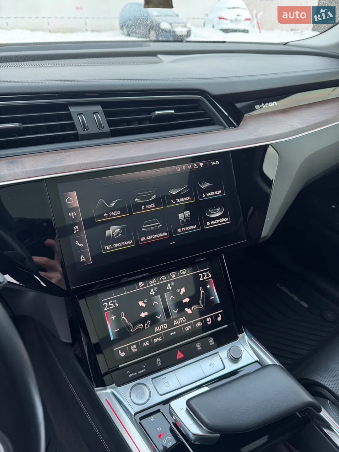 2019 Audi e-tron - мініатюра 42