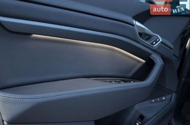 Внедорожник / Кроссовер Audi e-tron 2019 в Киеве фото 9 Внедорожник / Кроссовер Audi e-tron 2019 в Киеве